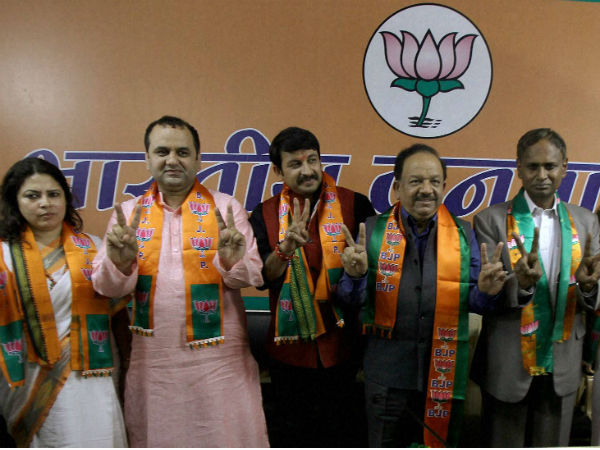 दिल्ली में कांग्रेस का सूपड़ा साफ