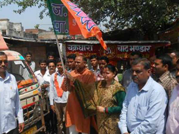 बाराबंकी से प्रियंका सिंह रावत बाराबंकी से प्रियंका सिंह रावत