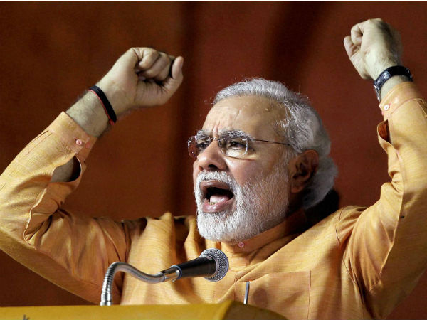 बेबुनियाद आरोपों को दरकिनार कर आगे बढ़ते रहे नरेन्‍द्र मोदी 