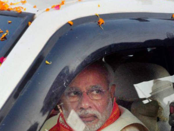 मोदी की सुरक्षा मोदी को कहने नहीं देती 