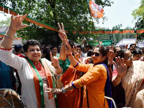 रॉबर्ट्सगंज से भाजपा के छोटेलाल रॉबर्ट्सगंज से भाजपा के छोटेलाल