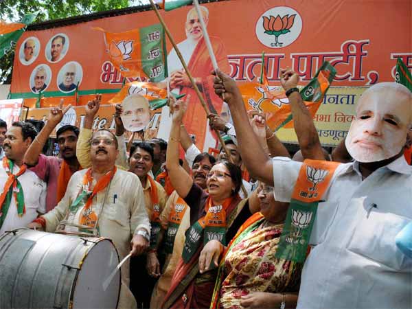 जीत दर्ज