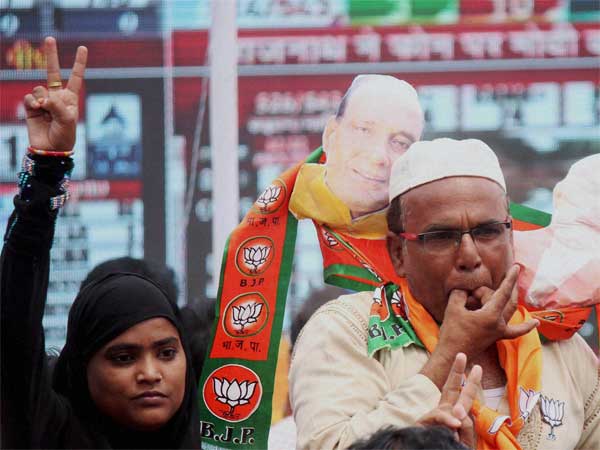 वाम दलों को भी बड़ा झटका