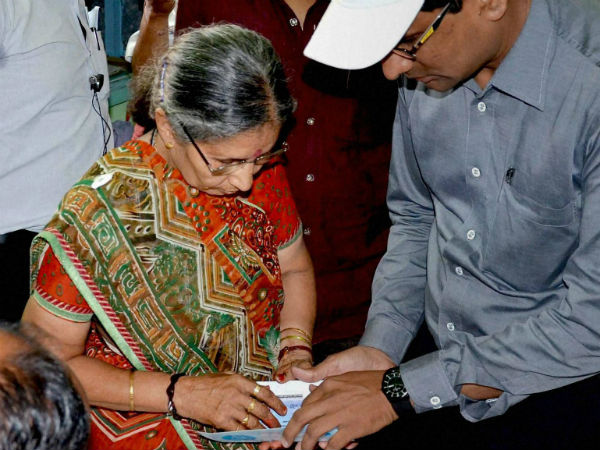 बाल-विवाहित हैं मोदी