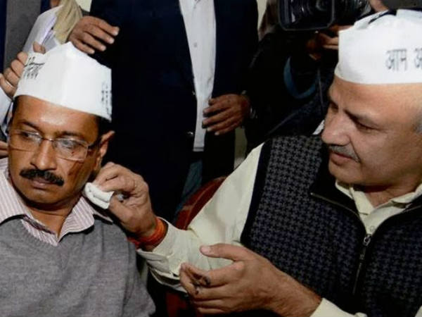 अरविंद केजरीवाल पर स्याही से हमला 