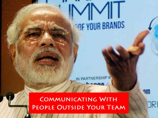 टीम के बाहर के लोगों से संचार