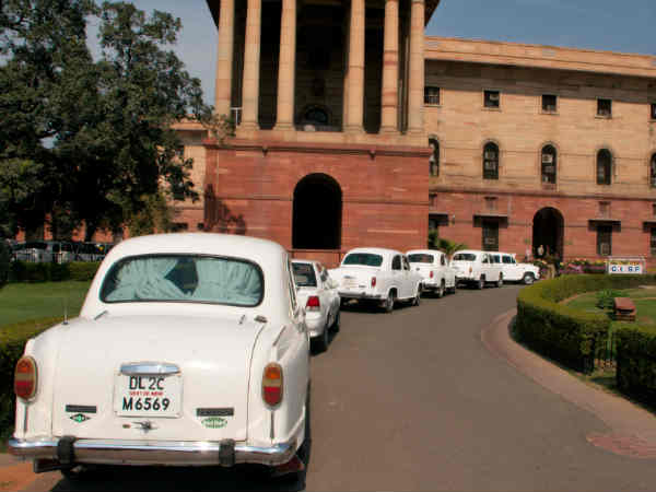 वर्ष 2003 तक थी पीएम की शानदार सवारी