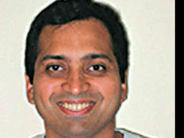 मिशीगन बिजनेस स्‍कूल से ग्रेजुएट