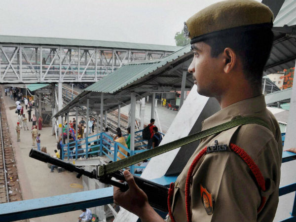 ट्रेनों में सिलसिलेवार धमाका