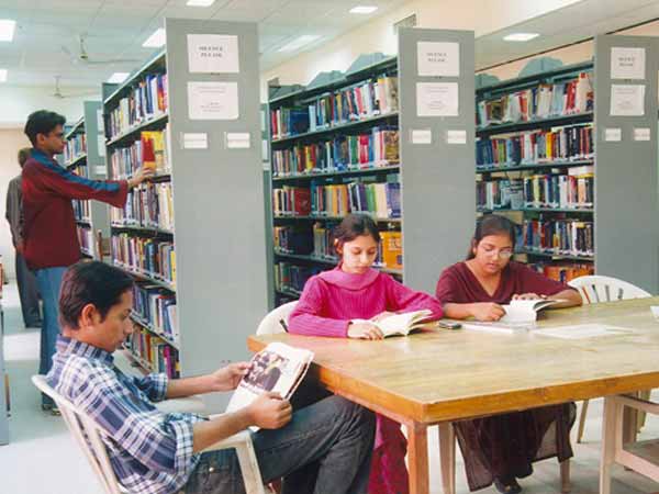 लाइब्रेरिअन