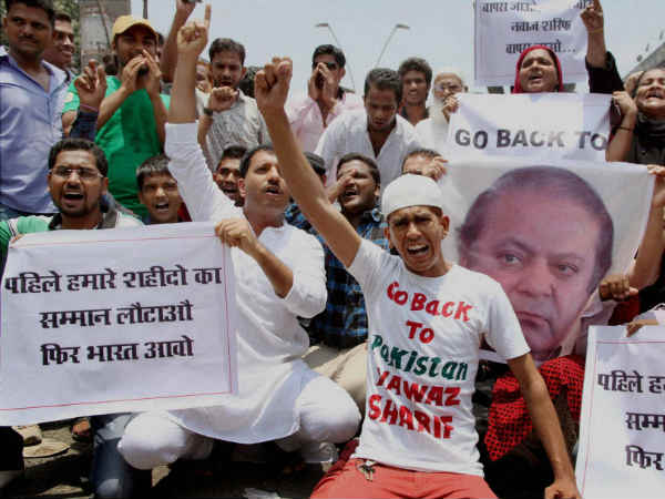 नवाज शरीफ का विरोध 