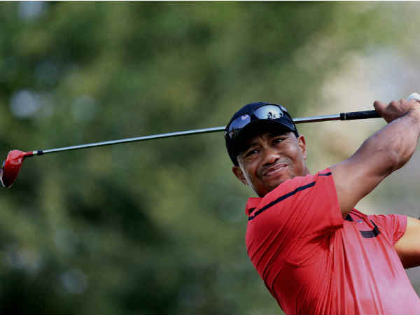 100 मिलियन डॉलर की सालान आय 100 मिलियन डॉलर की सालान आय