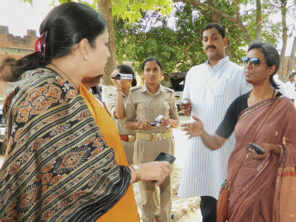 smiriti irani smiriti irani