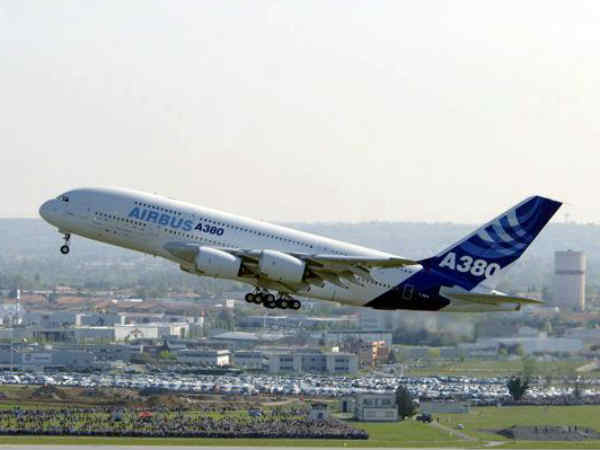 एक जेट की कीमत 390 मिलियन डॉलर 