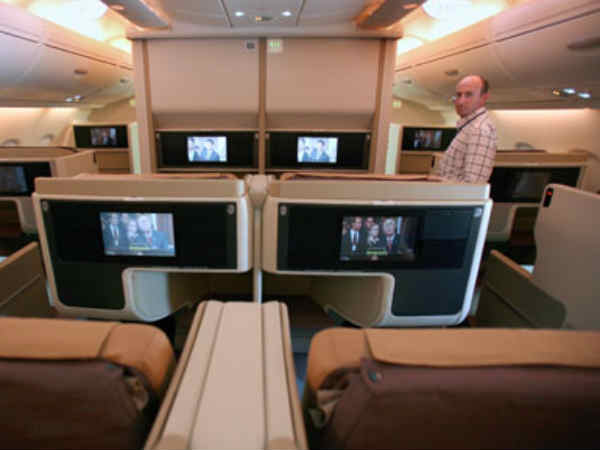  30,000 से लेकर दो लाख रुपए तक का टिकट 