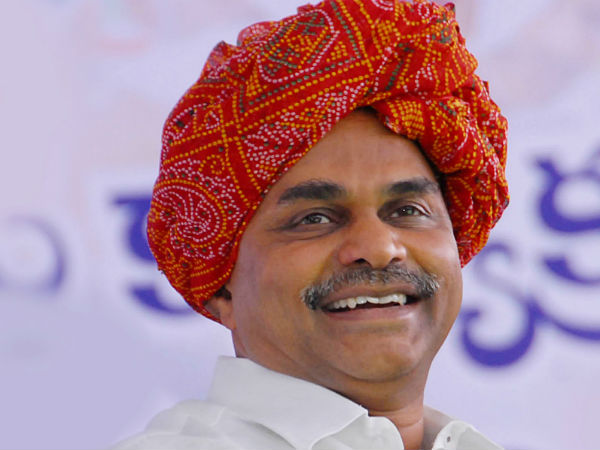वाई एस राजशेखर रेड्डी