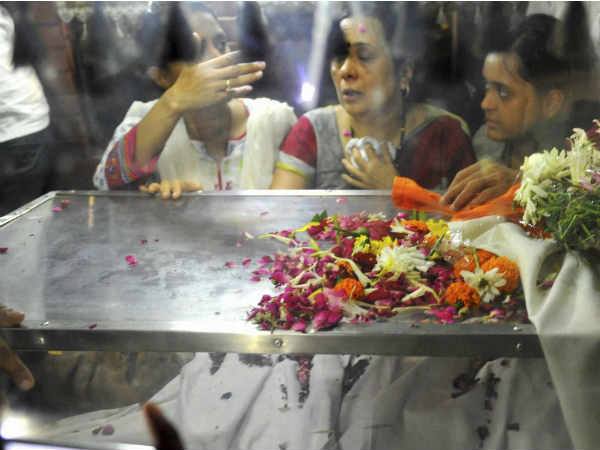 कहां तुम चले गए 