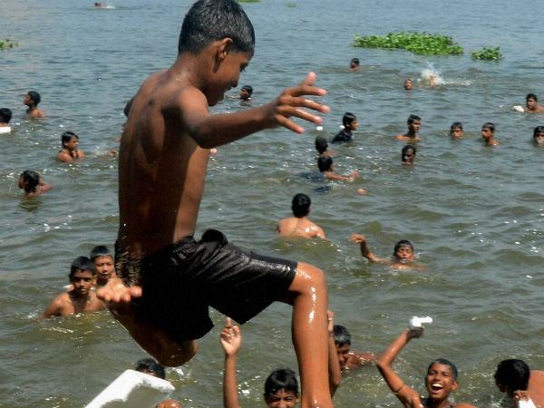 गर्मी से बेहाल