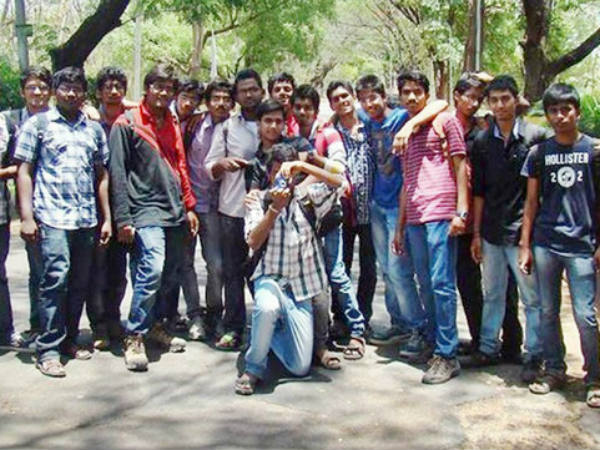 कॉलेज ट्रिप पर जाने से पहले की तस्वीर कॉलेज ट्रिप पर जाने से पहले की तस्वीर