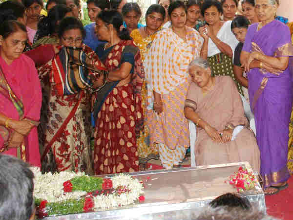 ब्यास नदी में डूबी ऐश्वर्या का अंतिम संस्कार 