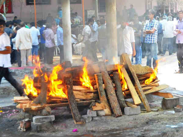 ब्यास नदी में डूबी ऐश्वर्या का अंतिम संस्कार 