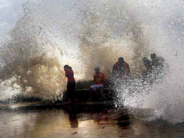 मुंबई में हाईटाईड