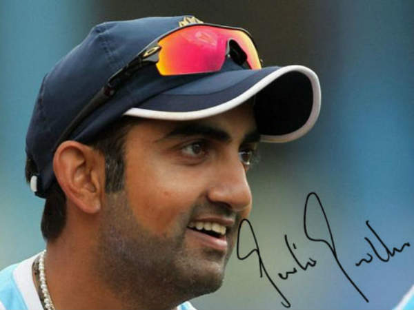 हस्ताक्षर में G हस्ताक्षर में G