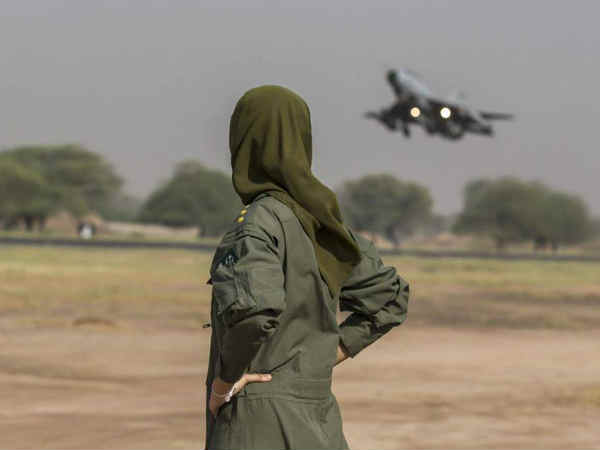 हिजाब में आतंकियों की मुसीबत 