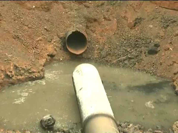 मृतकों में तीन महिलाएं 