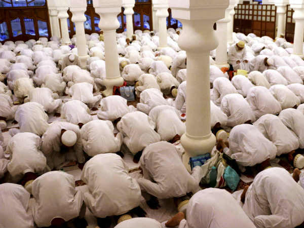 नमाज के वक्त मिसवाक 
