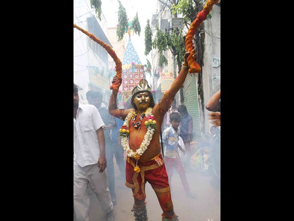 देववाणी का प्रर्दशन देववाणी का प्रर्दशन