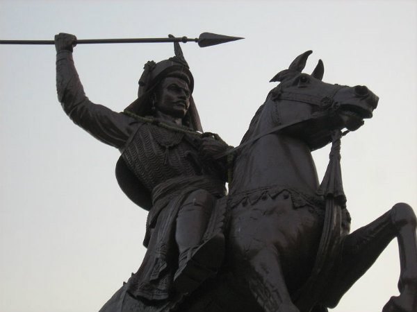 The Language of Warriors -मराठी