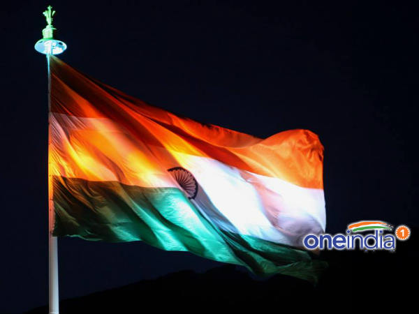 कारगिल मं चमक उठा तिरंगा कारगिल मं चमक उठा तिरंगा