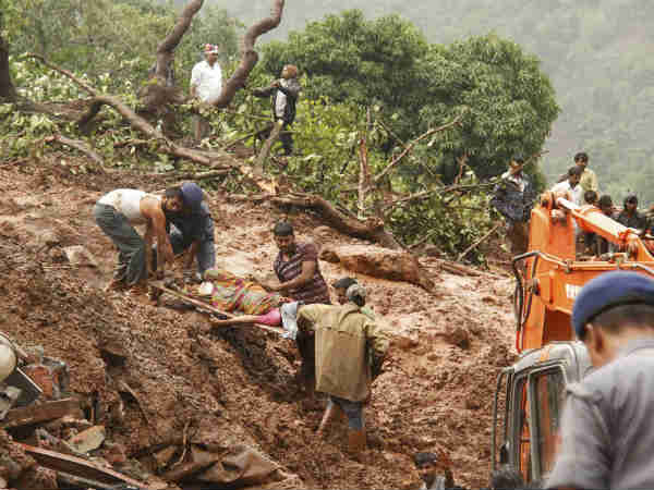 आज भारी बारिश आज भारी बारिश