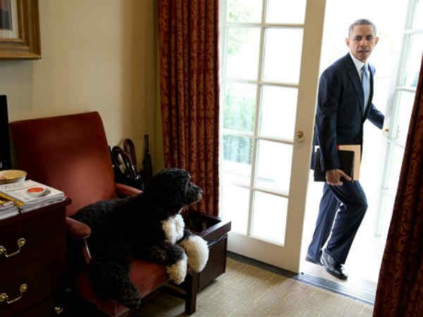 ओवल ऑफिस में मौजूद 