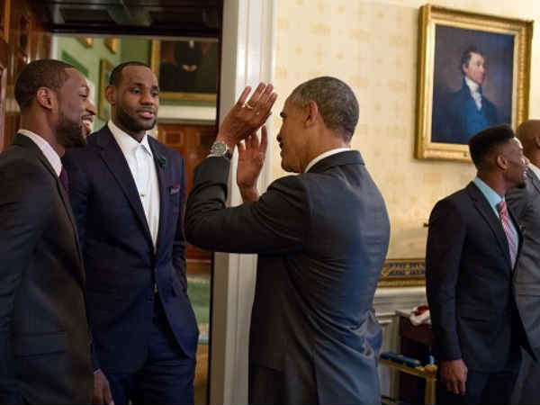 टीम को किया सम्‍मानित 