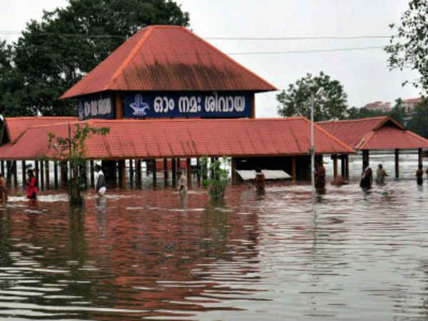 कोच्चि में डूबा मंदिर