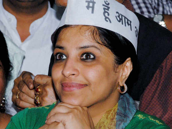 कानपुर से ताल्लुक रखती हैं