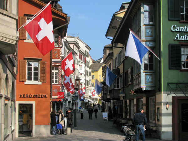 5,600 अरबपति