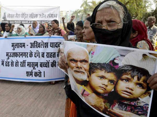 बवाल का आधार 'धर्म'! 