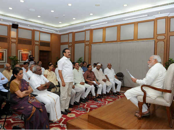 मोदी के दरबार में सदानंद गौड़ा 