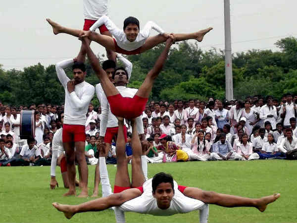 गुड़गांव में स्कूली बच्चे