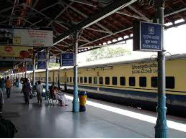 नौ अन्य रुट पर शुरु होगी गतिमान एक्सप्रेस नौ अन्य रुट पर शुरु होगी गतिमान एक्सप्रेस