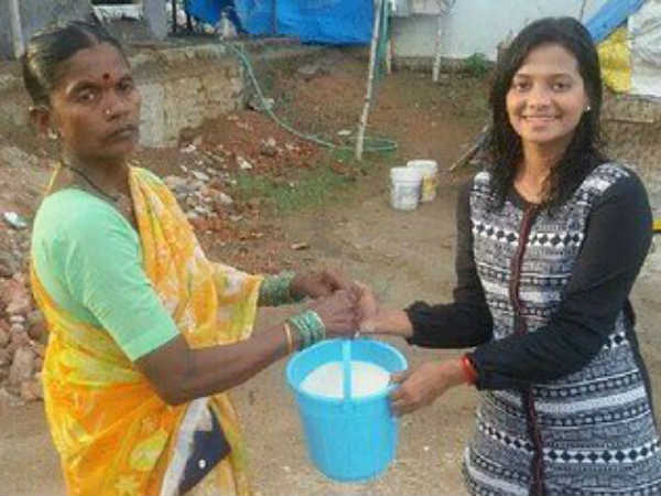 चावल दान करो