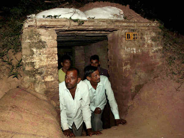 लोग यूं कर रहे हैं बचाव