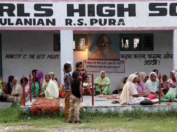 गांववालों की राय