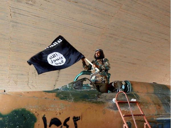 मोईदीन अप्रैल 2015 में तुर्की शहर उर्फा पहुंचा था