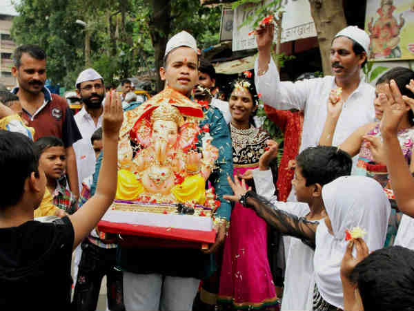 अगर आपके पास फेसबुक, ट्व‍िटर अकाउंट नहीं है तो