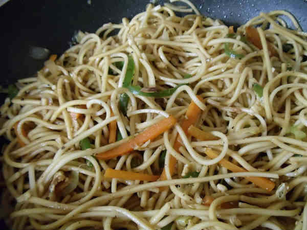 विदेशी स्वाद है मैंगी विदेशी स्वाद है मैंगी