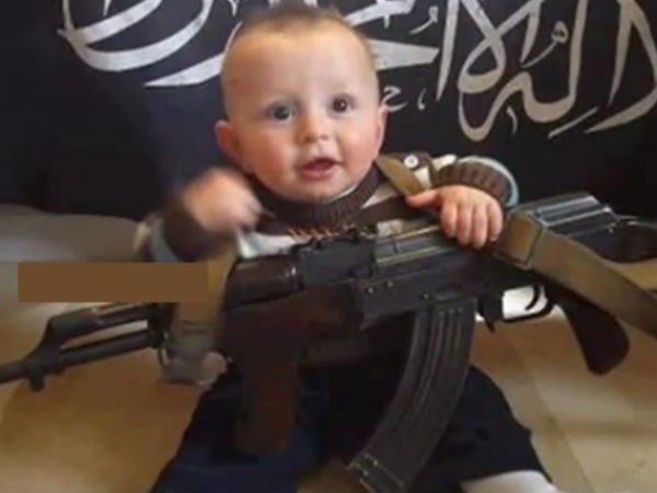 महज कुछ महीनों का है यह बच्चा